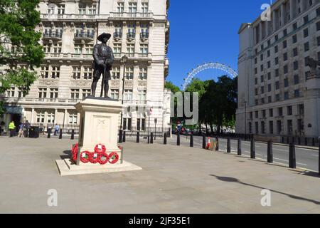 Denkmal für die Brigade von Gurkhas auf der Horse Guards Avenue, London Stockfoto