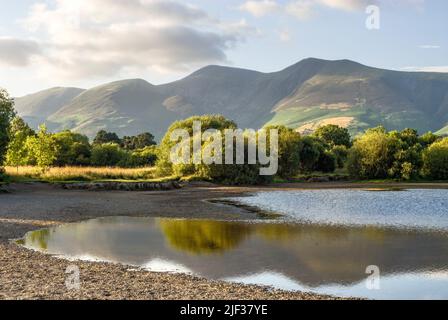 Derwent Water ist einer der wichtigsten Seen im Lake District National Park im Nordwesten von England, Großbritannien, England, Lake District Stockfoto