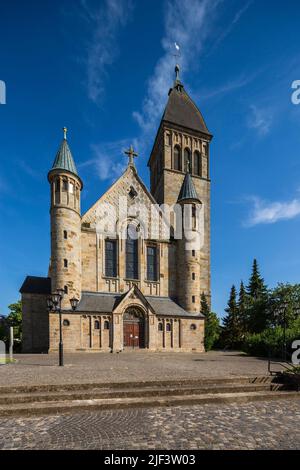 Deutschland, Coesfeld, Coesfeld-Lette, Berkel, Baumberge, Münsterland, Westfalen, Nordrhein-Westfalen, NRW, Katholische Pfarrkirche St. Johannes Baptist in Lette, neoromanisch Stockfoto