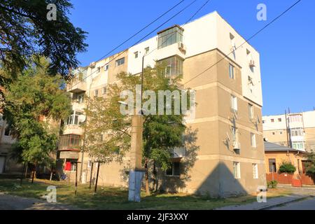 September 13 2021 - Sulina in Rumänien: Die alte Architektur einer Hafenstadt Stockfoto