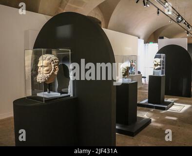 La Vieille Charité Marseille : Ausstellung Objets Migrateurs vom 8.. April bis 16.. Oktober 2022 : Interior Stockfoto