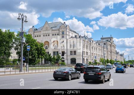 Polytechnisches Museum auf dem Neuen Platz, erbaut im russischen Stil im Jahr 1872, Wahrzeichen: Moskau, Russland - 04. Juni 2022 Stockfoto