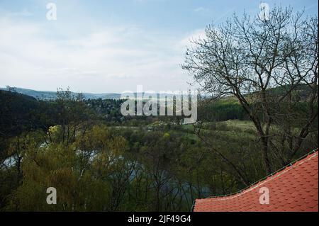 Blick auf den Fluss vom Schloss Veveri, Tschechische republik. Brno Stadt , Südmähren Region. Stockfoto