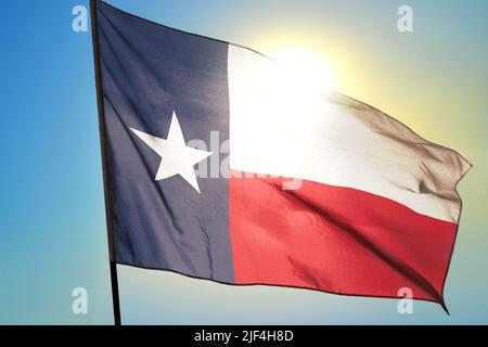 Die Flagge des Bundesstaates Texas winkt dem Wind Stockfoto