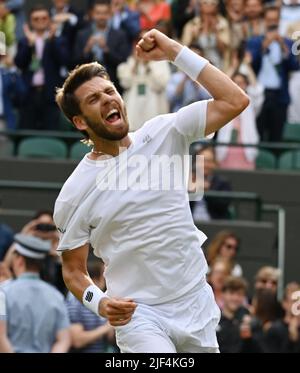 London, Gbr. 29.. Juni 2022. London Wimbledon Championships Day 3 29/06/2022 Cameron Norrie (GBR) feiert seinen Sieg im zweiten Durchgang Credit: Roger Parker/Alamy Live News Stockfoto