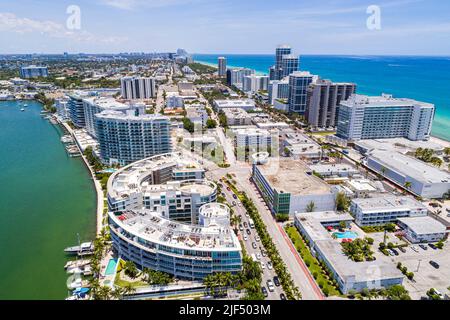 Miami Beach Florida, Luftaufnahme von oben, Atlantic Ocean Indian Creek Oceanfront Waterfront Eigentumswohnungsgebäude, Indian Creek Drive Collins Stockfoto