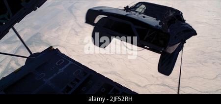 AUTO DROPS FROM PLANE STUNT, SCHNELL UND WÜTEND 7, 2015 Stockfoto