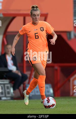 Enschede - Jill Roord von den Holländern während des WM-Qualifying-Spiels der Niederlande und Weißrussland im Stadion De Grolsch Veste am 28. Juni 2022 in Enschede, Niederlande. ANP GERRIT VAN COLOGNE Stockfoto