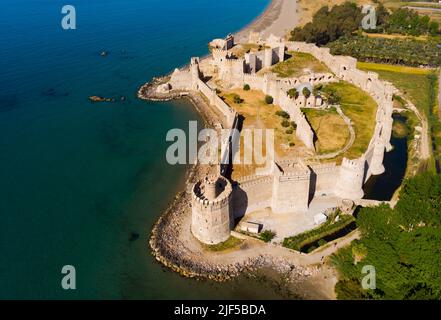 Luftaufnahme des antiken Mamure Castle an der Mittelmeerküste, Türkei Stockfoto