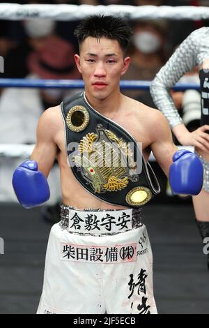 Tokio, Japan. 29.. Juni 2022. Yasuhiro Kanzaki Boxen : Japan Jugend Super Fly Gewicht Championship Kampf in Korakuen Hall in Tokio, Japan . Kredit: YUTAKA/AFLO SPORT/Alamy Live Nachrichten Stockfoto
