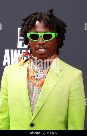 26. Juni 2022, Los Angeles, CA, USA: LOS ANGELES - 26. JUNI: Jacquees bei den BET Awards 2022 im Microsoft Theater am 26. Juni 2022 in Los Angeles, CA (Bildnachweis: © Kay Blake/ZUMA Press Wire) Stockfoto