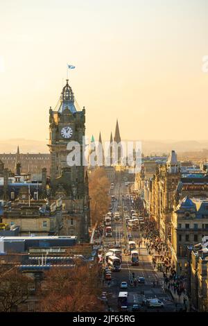 Altstadt von Edinburgh und Edinburgh Castle in Schottland Großbritannien Stockfoto