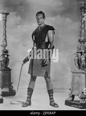 CHARLTON HESTON Portrait in BEN-HUR 1959 Regisseur WILLIAM WYLER Roman General Lew Wallace Drehbuch Karl Tunberg Musik Miklos Rozsa Kostümbild Elizabeth Haffenden Produzent Sam Zimbalist Metro Goldwyn Mayer Stockfoto