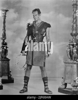 CHARLTON HESTON Portrait in BEN-HUR 1959 Regisseur WILLIAM WYLER Roman General Lew Wallace Drehbuch Karl Tunberg Musik Miklos Rozsa Kostümbild Elizabeth Haffenden Produzent Sam Zimbalist Metro Goldwyn Mayer Stockfoto