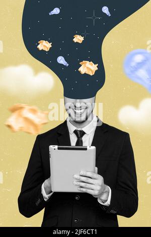 Vertikale Collage Bild der positiven Geschäftsperson schwarz weiß Farben halten verwenden Tablet Zeichnung denken Idee Fluss Kopf Stockfoto