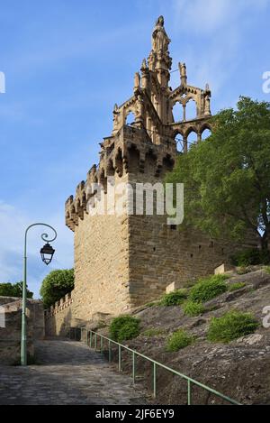 Mittelalterliche Turm Tour Randonne & c18. Gotischer Campanile und Kapelle, Chapelle Notre-Dame-de-Bon-Secours, Nyons Drôme Provence Frankreich Stockfoto