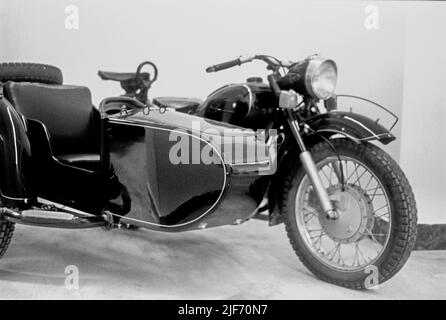 Klassisches Sidecar Motorrad restauriert. Ural Stockfoto