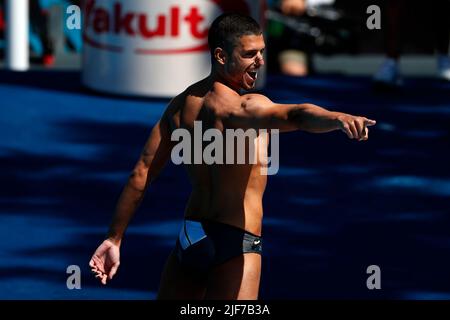 Budapest, Ungarn, 25.. Juni 2022. Der Italiener Giorgio Minisini tritt am 9. Tag der Budapester FINA-Weltmeisterschaft 2022 im Alfred Hajos National Aquatics Complex in Budapest, Ungarn, im Mixed Duet Free-Finale an. 25. Juni 2022. Kredit: Nikola Krstic/Alamy Stockfoto