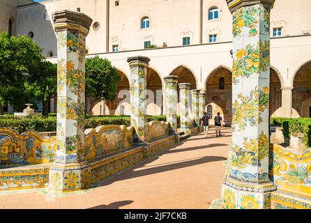 Klosterarchitektur des Klosters Santa Chiara in Neapel, Italien Stockfoto