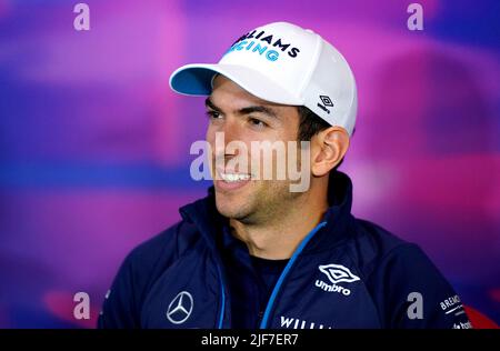 Williams' Nichola Latifi während einer Pressekonferenz vor dem Grand Prix von Großbritannien 2022 in Silverstone, Towcester. Bilddatum: Donnerstag, 30. Juni 2022. Stockfoto