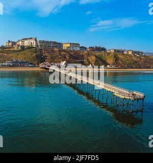 Der Saltburn am Sea Pleasure Pier mit Standseilbahn, die den Zugang von der Stadt zum Meer bietet Stockfoto