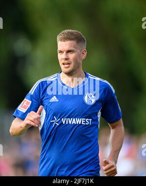 Simon TERODDE (GE) Fußball-Testspiel VfB Huels - FC Schalke 04 (GE) 0:14, am 29.. Juni 2022 in Marl/Deutschland. #Die DFL-Vorschriften verbieten die Verwendung von Fotos als Bildsequenzen und/oder quasi-Video # Â Stockfoto