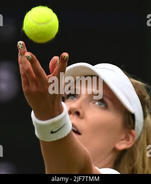 London, Gbr. 30.. Juni 2022. London Wimbledon Championships Day 4 30/06/2022 Katie Boulter (GBR) gewinnt die zweite Runde. Quelle: Roger Parker/Alamy Live News Stockfoto