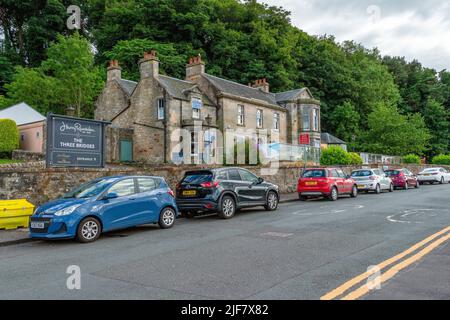 Das Three Bridges Hotel ist geschlossen oder wartet auf Renovierungsarbeiten, South Queensferry, Schottland Stockfoto