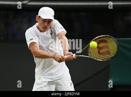 London, Gbr. 30.. Juni 2022. London Wimbledon Championships Day 4 30/06/2022 Alex de Minaur (AUS) zweite Runde Spiel Credit: Roger Parker/Alamy Live News Stockfoto