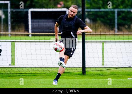 WENUM-WIESEL, NIEDERLANDE - 30. JUNI: Sverrir Ingi Ingason von PAOK Saloniki während einer Trainingssitzung von PAOK Saloniki im Sportpark Wiesel am 30. Juni 2022 in Wenum-Wiesel, Niederlande (Foto: Rene Nijhuis/Orange Picturs) Stockfoto