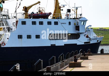 Die Fähre Earl Thorfinn wird von Orkney Ferries, Eday, Orkney Islands betrieben Stockfoto