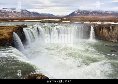 Godafoss Wasserfall und der Fluss Skjálfandafljót, Island Stockfoto