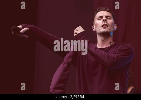 Stockholm, Schweden. 08. September 2017. Oskar Linnros spielt auf der Bühne des Popaganda Festivals in Stockholm. (Foto von Valeria Magri/SOPA Images/Sipa USA) Quelle: SIPA USA/Alamy Live News Stockfoto