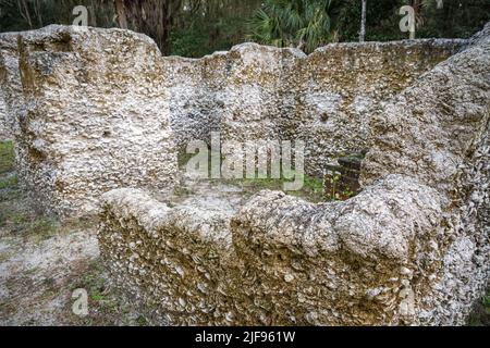 Slave House Ruins in Kingsley Plantation auf Fort George Island in Jacksonville, Florida. (USA) Stockfoto