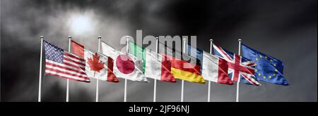 Gipfel G7. Flaggen der Mitglieder von G7 Gruppe von sieben und Liste der Länder und Russland Flagge. Gruppe der Sieben. Stockfoto