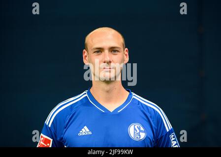 Henning MATRICIANI (GE) Football Media Event Teampräsentation FC Schalke 04, Fußball 1. Bundesliga FC Schalke 04 (GE), am 30.. Juni 2022 in Gelsenkirchen. Â Stockfoto