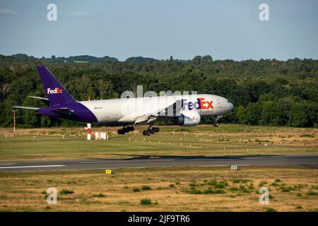 Köln-Bonn Airport, CGN, FedEx Express Frachtflugzeuglandung, NRW, Deutschland, Stockfoto