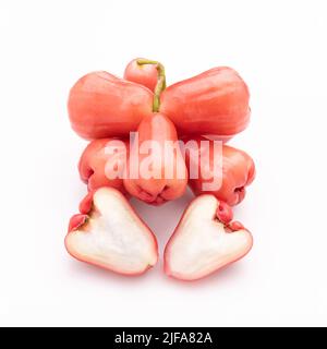 Nahaufnahme Rosenapfel isoliert auf weißem Hintergrund. Konzept für Ernährung und Gesundheitsversorgung Stockfoto