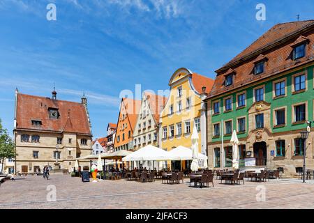 Links, altes Rathaus, erbaut 1470, 1476, Uhr, Gotik, Schweppermannsbrunnen, erbaut 1548 oder 1549, rechte Stadthäuser, Haus rechts Goldene Gans 1792