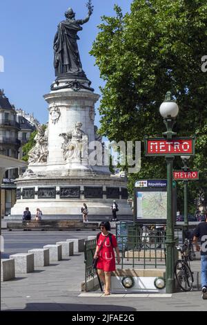 U-Bahn-Eingang Republique, Paris, Frankreich Stockfoto