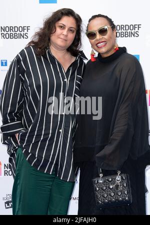 London, Großbritannien. 01.. Juli 2022. 1.. Juli 2022. London, Großbritannien. Emeli Sande bei der Ankunft bei den Norstoff Robbins O2 Silver Clef Awards London. Quelle: Doug Peters/Alamy Live News Stockfoto