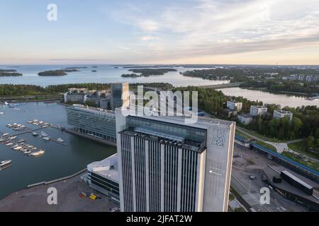 Blick auf den Archipel vom Geschäftsviertel Keilaniemi in Espoo, Finnland Stockfoto