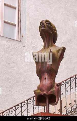 Schweiz, Kanton Friborg, Gruyeres, mittelalterliche Stadt, HR Giger Museum, Hans Ruedi Giger, Schweizer Künstler, Designer der Kreatur und Dreharbeiten für den Film Alien Stockfoto