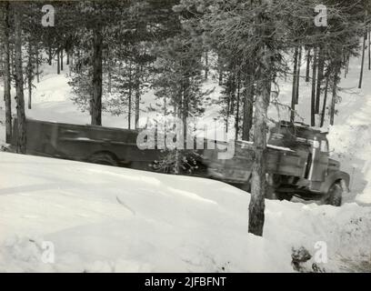 Probe mit beladen Geländewagen 939 an der Army Motor School. Wintertest in Sveg im März 1962. Stockfoto