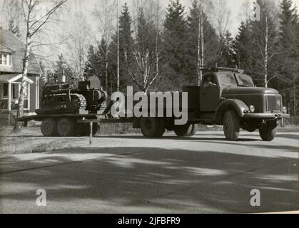 Probe mit beladen Geländewagen 939 an der Army Motor School. Abschlusstest in Strängnäs im April 1962. Stockfoto