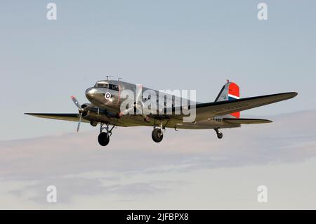 Douglas DC-3 (C-53-DO) Dakota auf der Sola Airshow, Juni 2007 Stockfoto