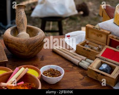 Artist Painter's Table, Werkzeuge zum Erstellen von Farben Stockfoto