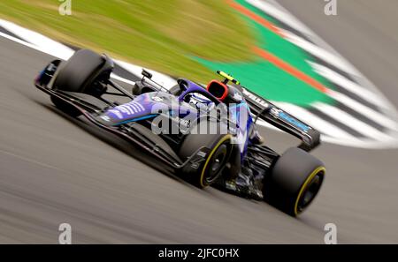 Williams Nichola Latifi vor dem Grand Prix von Großbritannien 2022 in Silverstone, Towcester. Bilddatum: Freitag, 1. Juli 2022. Stockfoto