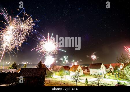 Neujahr in einer kleinen Stadt in Deutschland Stockfoto