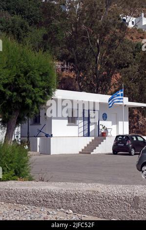 Hafenbehörde, Livadia, Insel Tilos, Dodekanese, Griechenland Stockfoto
